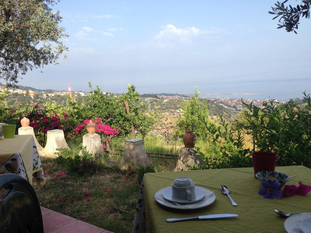 Giardino Di Sicilia Guest House Sant'Agata di Militello Exterior photo