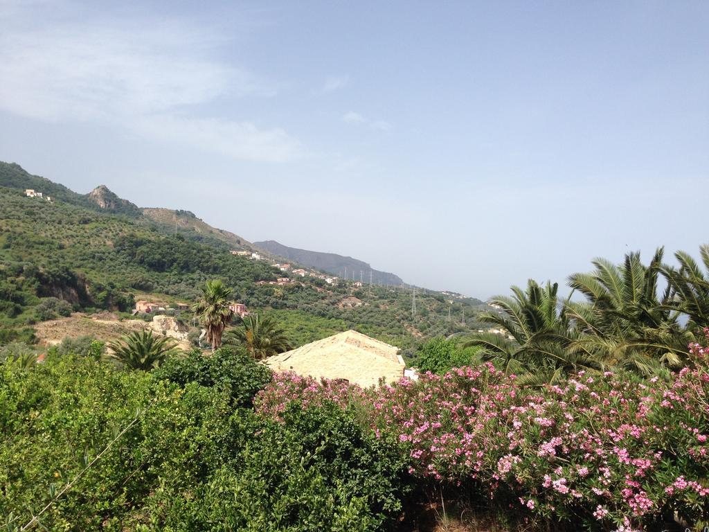 Giardino Di Sicilia Guest House Sant'Agata di Militello Exterior photo